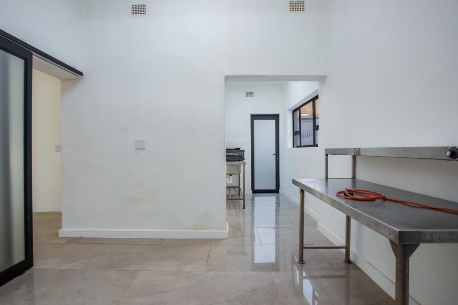 To Let Commercial Property for Rent in Wellington North Western Cape